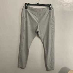 Athletic works soft grey leggings size xxl(18) girls